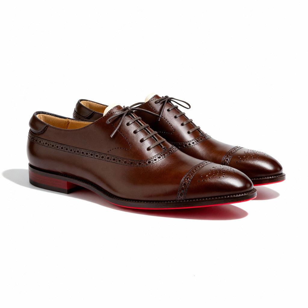 VALMONT™ Executive Cap-Toe – Vaikne Autoriteet. Maksimaalne Mõju.