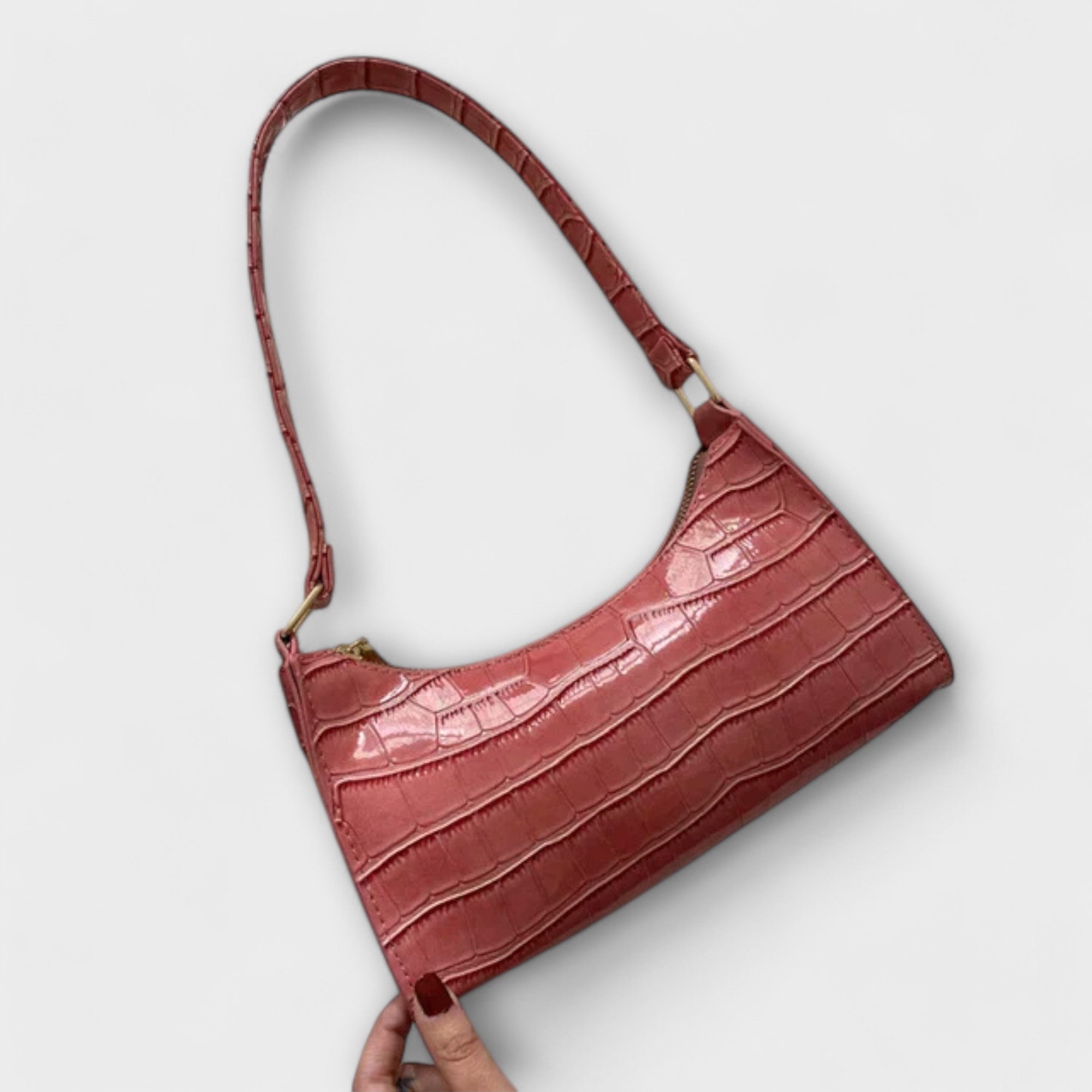 Bernarda - Elegantne Nahast Kott Sädelusega