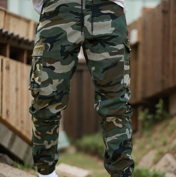 LINNAVARJUD™ Camo Püksid – Julge Liikumine