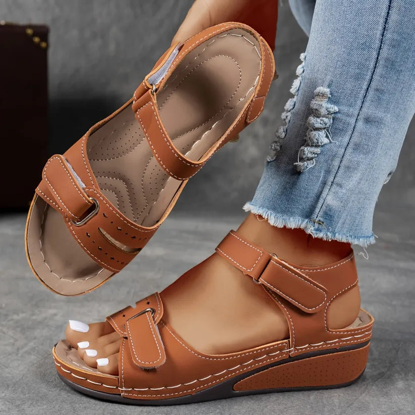 OrthoWalk™ Naiste Mugavad Kiiltallaga Sandaalid